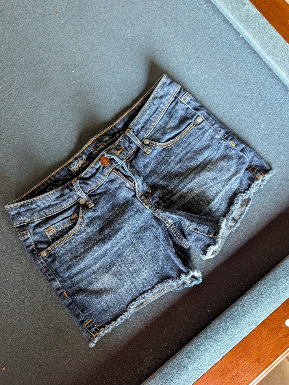 Denim Frayed Hem Women’s Shorts - Dark Blue